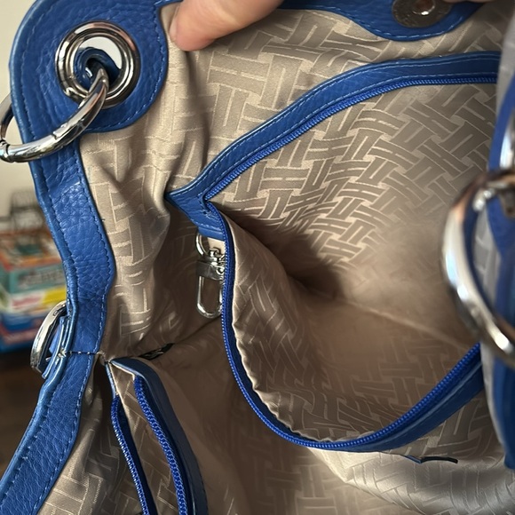 Cole Haan blue should handbag - Picture 8 of 11